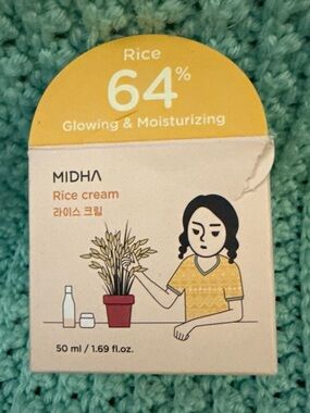 Rice Cream 64% Glowing & Moisturizing - Yellow